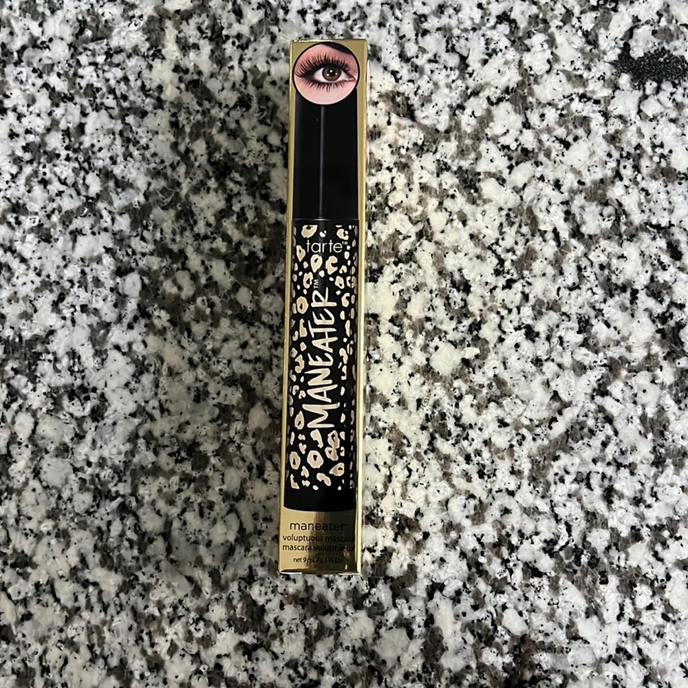 NWOT Tarte Maneater Mascara